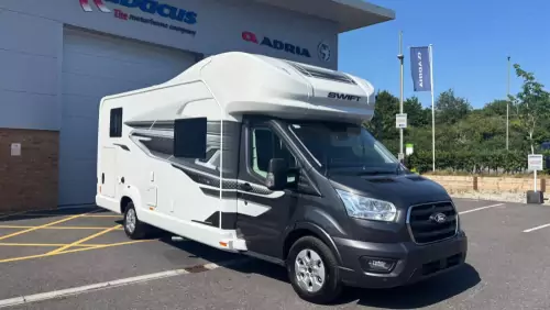 Swift Voyager 494 (2026)