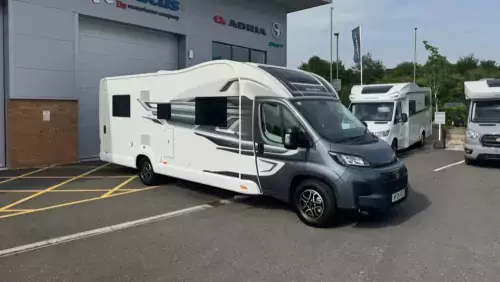 Swift Escape 674 (2026)