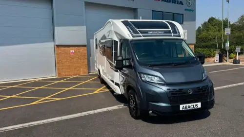 Swift Escape 694 (2025)