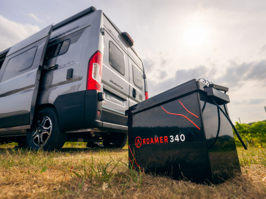 Motorhome leisure battery and electrical system