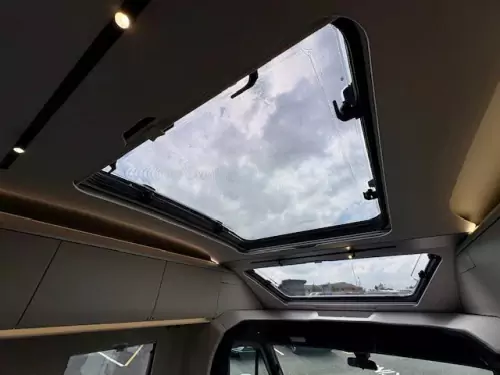 Adria Coral Supreme MB 670 (2025)