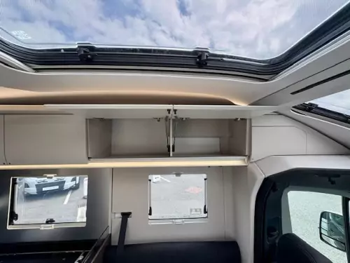 Adria Coral Supreme MB 670 (2025)