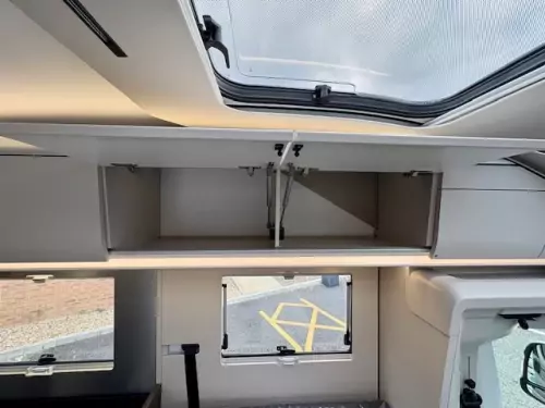 Adria Coral Supreme 670 DL (2025)