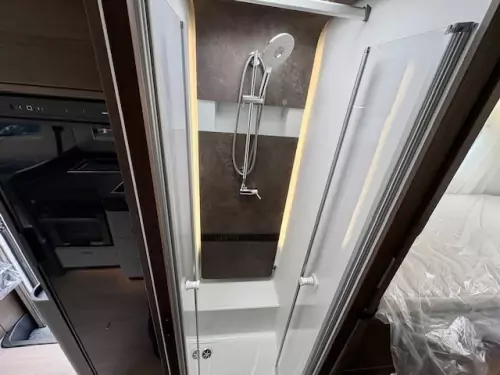 Adria Coral Supreme 670 DL (2025)