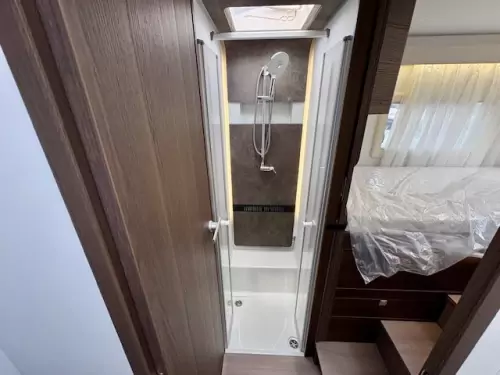 Adria Coral Supreme 670 DL (2025)