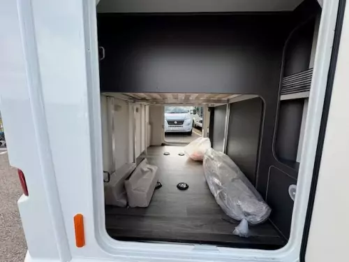 Swift Voyager 594 (2025)