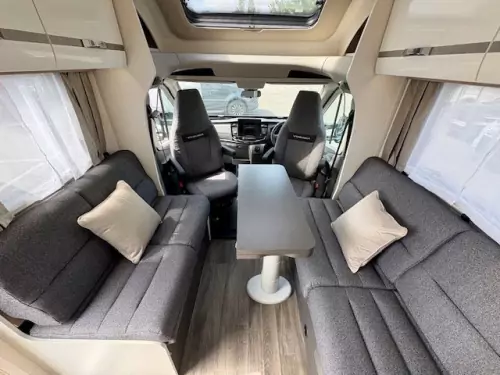 Swift Voyager 594 (2025)