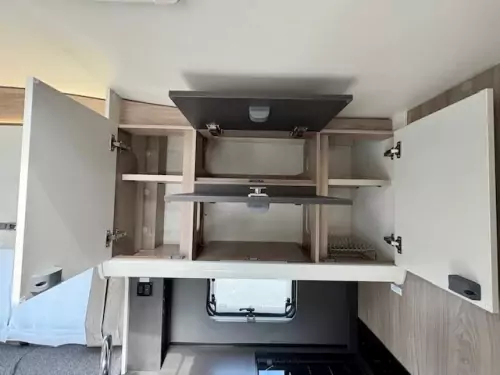 Swift Voyager 594 (2025)