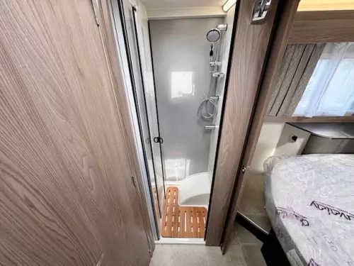 Swift Voyager 594 (2025)