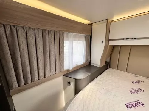 Swift Voyager 594 (2025)