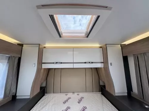 Swift Voyager 594 (2025)
