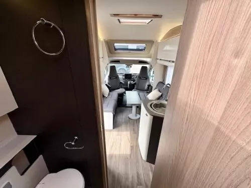 Swift Voyager 594 (2025)