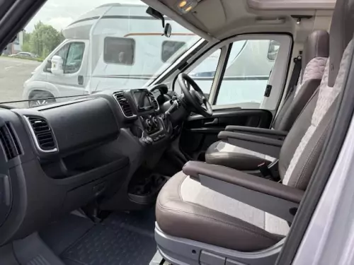 Adria Matrix Supreme 670 SC