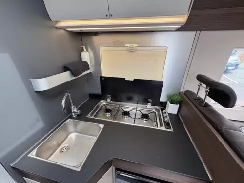 Adria Matrix Supreme 670 SC