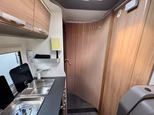 Adria Matrix Axess 600 SC
