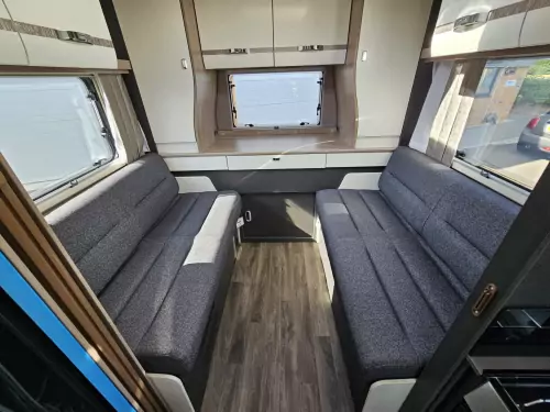 Voyager 574 (2025 Model)