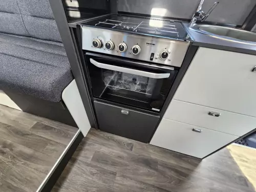 Voyager 574 (2025 Model)