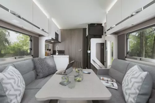 Swift Escape 694 (2026)