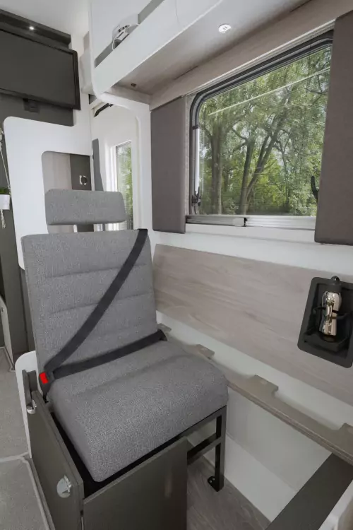 Swift Escape 694 (2026)