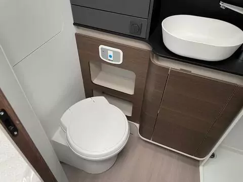 Adria Matrix Supreme 670 SC