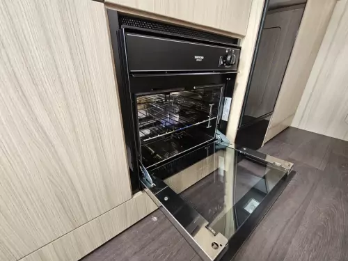 Adria Sun Living A75