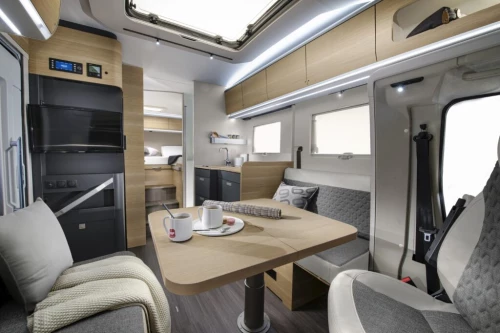 Adria Coral 670 DL 60 Year Edition (2026)