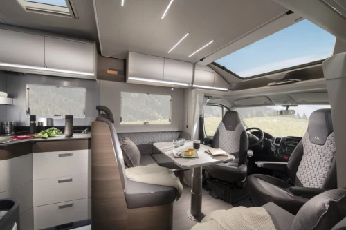 Adria Matrix Supreme 670 DL (2026)