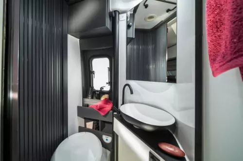Adria Twin Supreme 600 SPB GB (2026)