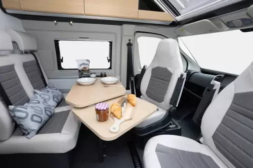 Adria Twin 60Y 640 SGX (2026)