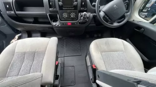 Auto Explore RL (2022)