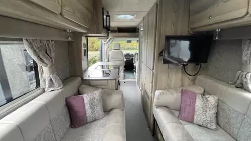 Auto Explore RL (2022)