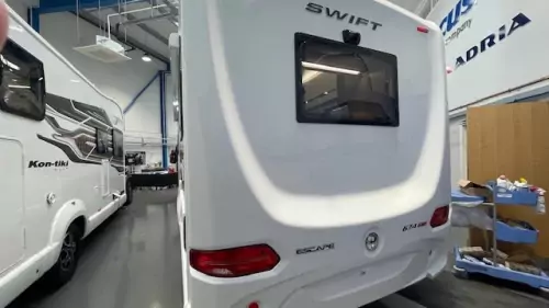 Swift Escape 674 (2026)