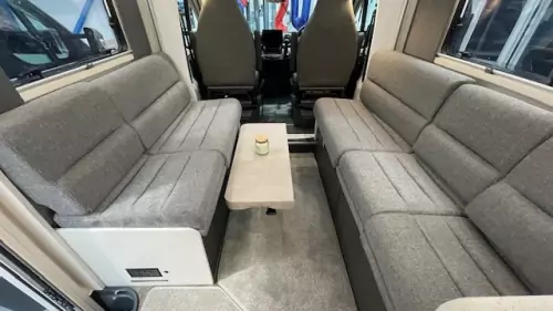 Swift Escape 674 (2026)