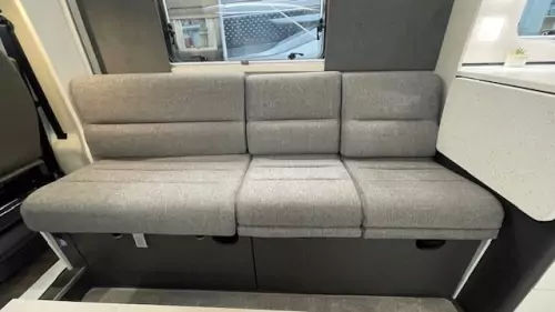 Swift Escape 674 (2026)