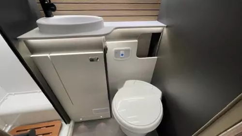 Swift Escape 674 (2026)