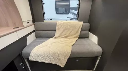 Swift Escape 674 (2026)