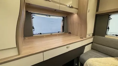 Swift Escape 674 (2026)