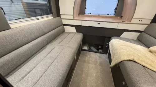 Swift Escape 674 (2026)