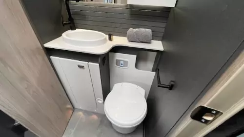 Swift Voyager 594 (2026)
