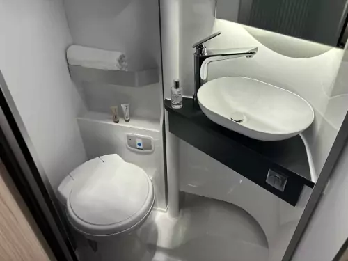 Adria Compact Supreme DL (2025)