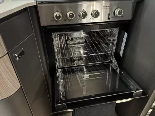 Swift Trekker 584 (2026)