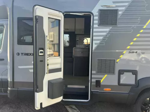 Swift Trekker 584 (2026)