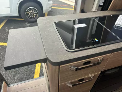 Weinsberg CaraBus 600 ME Edition (2025) [FIRE]