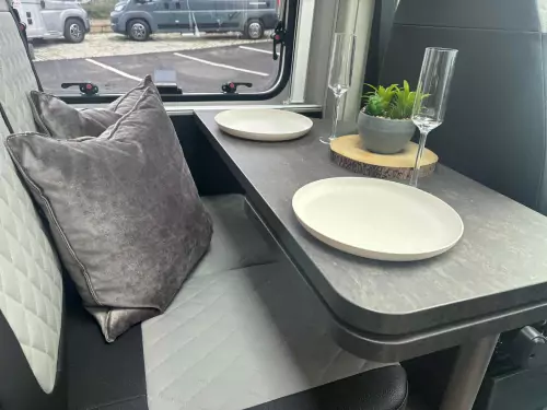 Weinsberg CaraBus 600 ME Edition (2025) [FIRE]