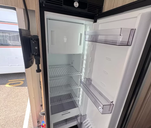 Adria Sun Living A70 DK 2025