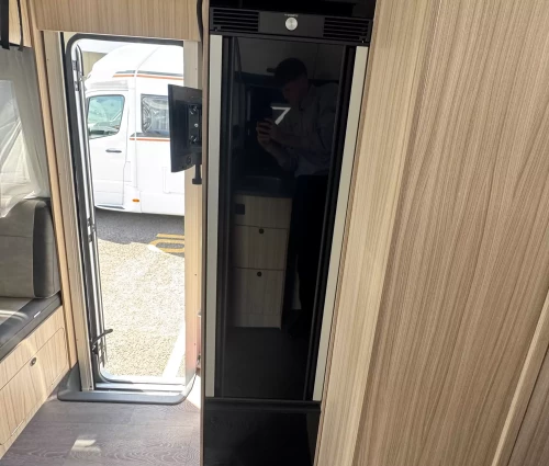 Adria Sun Living A70 DK 2025