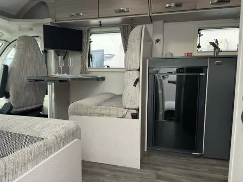 Swift Edge 464 (2023)