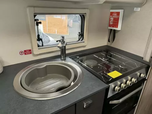 Swift Edge 464 (2023)