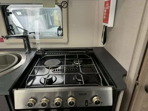 Swift Edge 464 (2023)