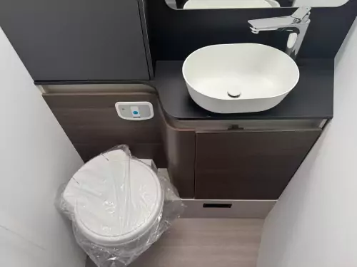 Adria Matrix Supreme 670 SC (2024)